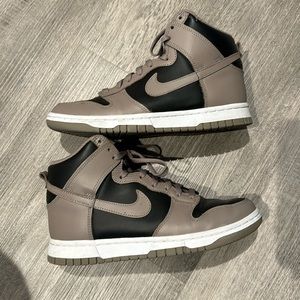 Women’s Nike Dunk High
